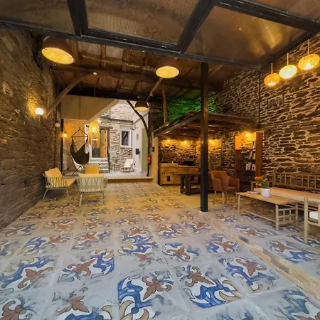 Go Compostela 4 Pax 公寓 萨里亚