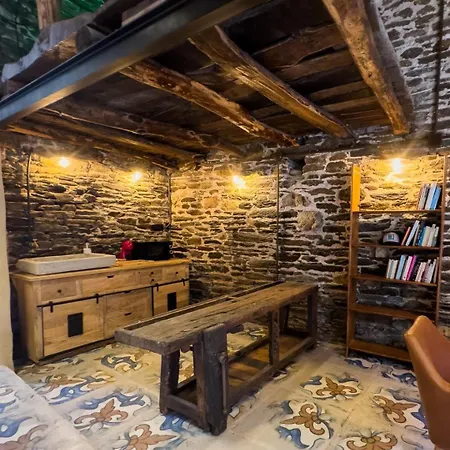 Go Compostela 4 Pax 公寓 萨里亚