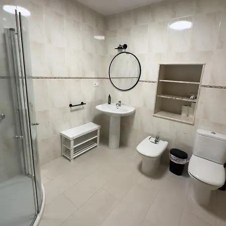 Go Compostela 4 Pax * 萨里亚